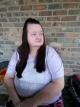 Snapshot of Bayou_Woman68 chatting on October 23, 9:35 pm Bayou Woman68 online show from October 23, 9:35 pm