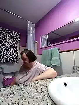 Bayou Woman68 online show from May 5, 3:37 pm