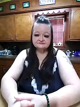 Snapshot of Bayou_Woman68 chatting on December 14, 5:07 pm Bayou Woman68 online show from December 14, 5:07 pm