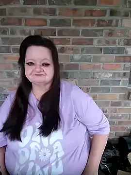 Snapshot of Bayou_Woman68 chatting on November 6, 10:25 pm Bayou Woman68 online show from November 6, 10:25 pm