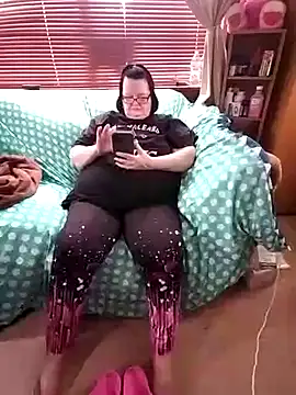Bayou Woman68 online show from July 13, 7:46 pm
