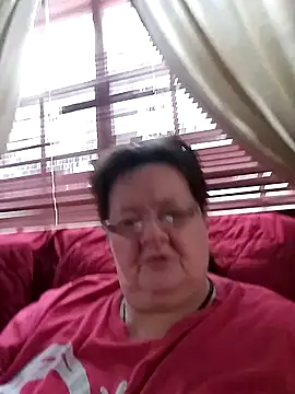 Bayou Woman68 online show from January 17, 5:27 pm