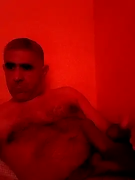 Snapshot of ale85M chatting on November 5, 7:17 pm ale85M online show from November 5, 7:17 pm