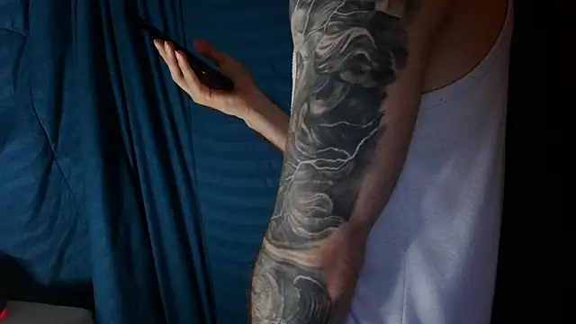 Snapshot of Kenner_fox77 chatting on January 3, 3:16 am Kenner fox77 online show from January 3, 3:16 am