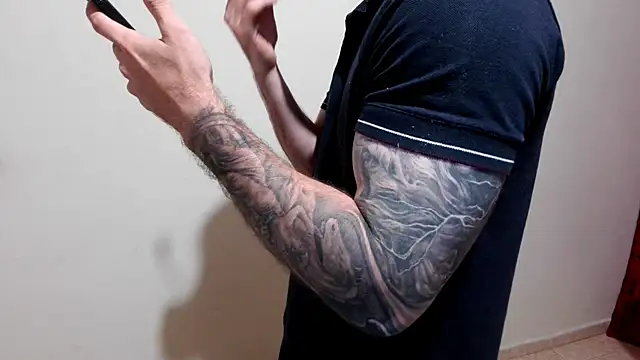 Snapshot of Kenner_fox77 chatting on December 18, 1:11 am Kenner fox77 online show from December 18, 1:11 am