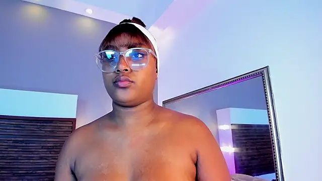 Adelehottman online show from February 8, 3:10 pm