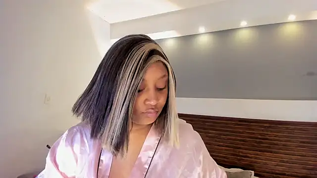 Adelehottman online show from December 5, 2:59 pm