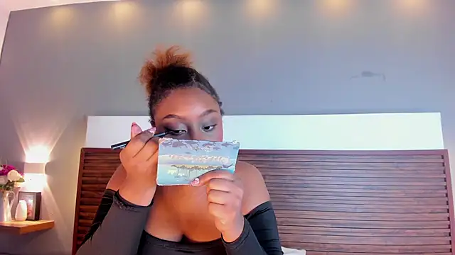 Adelehottman online show from November 1, 12:10 pm