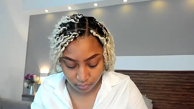 Adelehottman online show from June 9, 1:34 pm