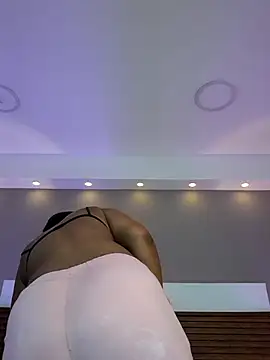 Adelehottman online show from February 5, 12:23 pm