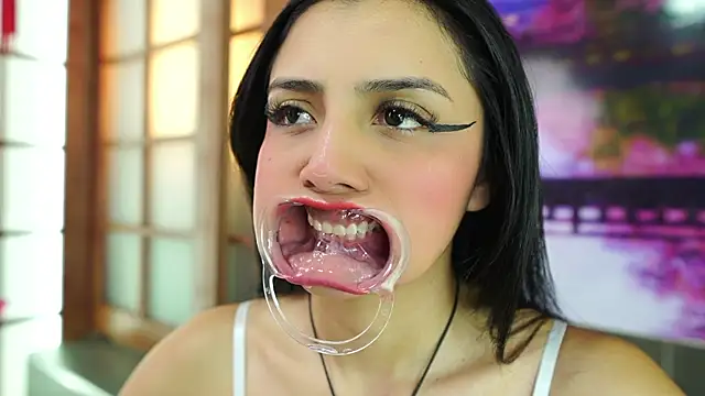 miss lizith online show from November 20, 11:11 am