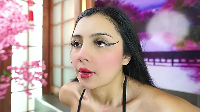 miss lizith online show from December 18, 11:03 am