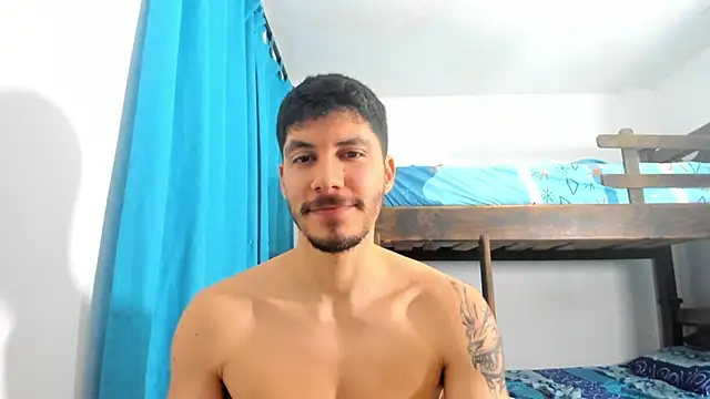 Snapshot of daniel_sexy777 chatting on October 29, 1:26 am daniel sexy777 online show from October 29, 1:26 am