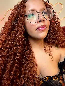 Snapshot of 99_Lilith chatting on November 16, 1:21 am 99 Lilith online show from November 16, 1:21 am