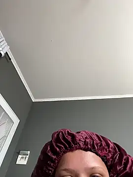 Snapshot of 99_Lilith chatting on November 16, 5:17 pm 99 Lilith online show from November 16, 5:17 pm