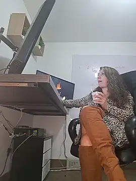 Snapshot of Sussy50 chatting on January 14, 10:55 pm Sussy50 online show from January 14, 10:55 pm