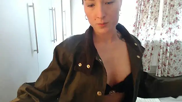 Davinja online show from March 3, 10:11 am