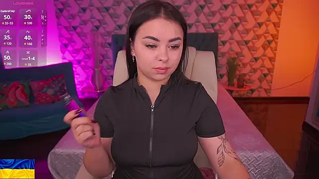 Snapshot of SusieWood chatting on May 24, 7:58 pm SusieWood online show from May 24, 7:58 pm