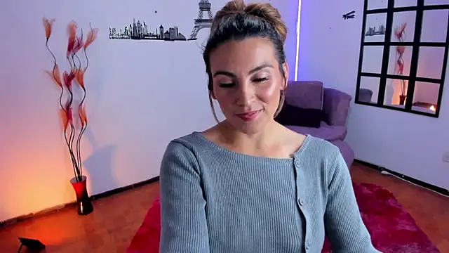 Snapshot of Elizabeth_taylor_b chatting on November 21, 12:42 am Elizabeth taylor b online show from November 21, 12:42 am