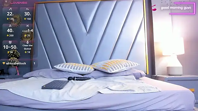 BrendaAdams  online show from November 2, 11:04 am