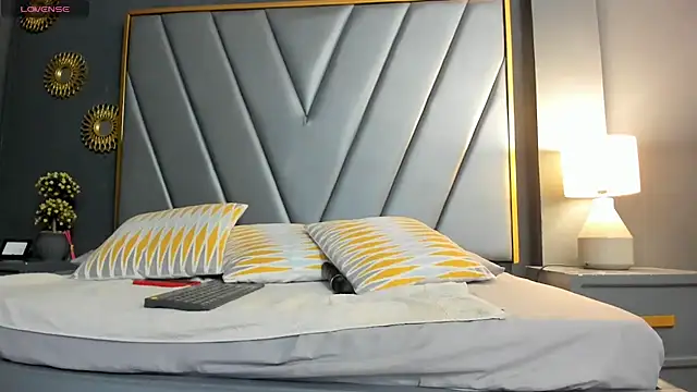 BrendaAdams  online show from October 27, 11:22 am