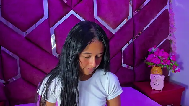 milly print online show from December 4, 3:05 am