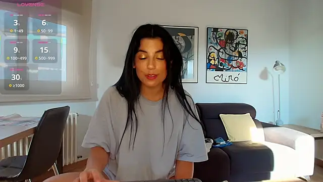 Snapshot of Arya_33 chatting on November 19, 9:53 am Arya 33 online show from November 19, 9:53 am