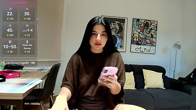 Snapshot of Arya_33 chatting on December 22, 8:36 am Arya 33 online show from December 22, 8:36 am