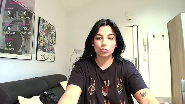 Snapshot of Arya_33 chatting on September 19, 6:17 am Arya 33 online show from September 19, 6:17 am