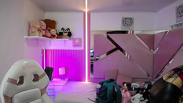  Miaaleon online show from January 14, 12:53 pm