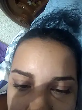 Snapshot of _Miaaleon chatting on October 24, 9:19 am Miaaleon online show from October 24, 9:19 am