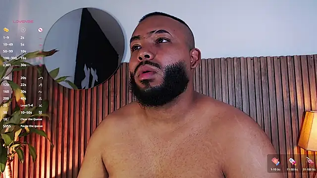 Snapshot of DilanJonnes_ chatting on December 16, 1:37 pm DilanJonnes online show from December 16, 1:37 pm