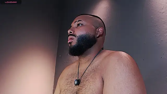 DilanJonnes  online show from March 4, 5:42 pm