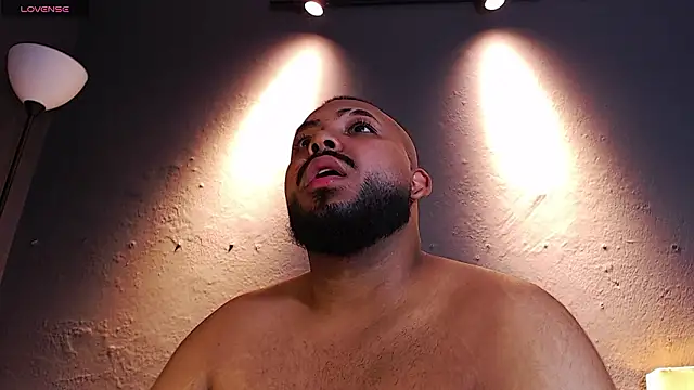 Snapshot of DilanJonnes_ chatting on February 6, 11:34 pm DilanJonnes online show from February 6, 11:34 pm