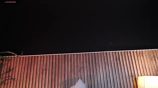 DilanJonnes  online show from October 31, 12:29 am