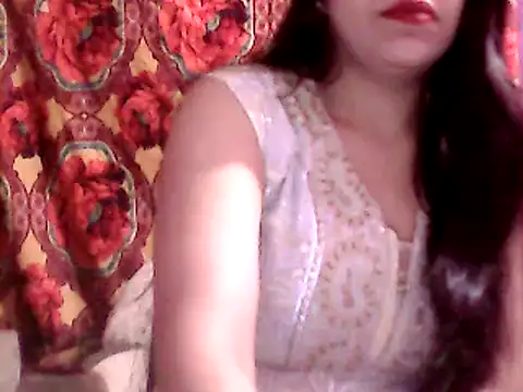 Snapshot of CuteBhabhi10 chatting on December 4, 6:11 pm CuteBhabhi10 online show from December 4, 6:11 pm
