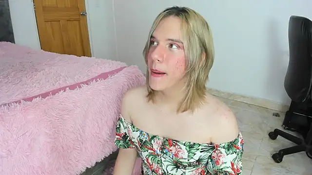  Little angel69 online show from March 3, 6:03 pm