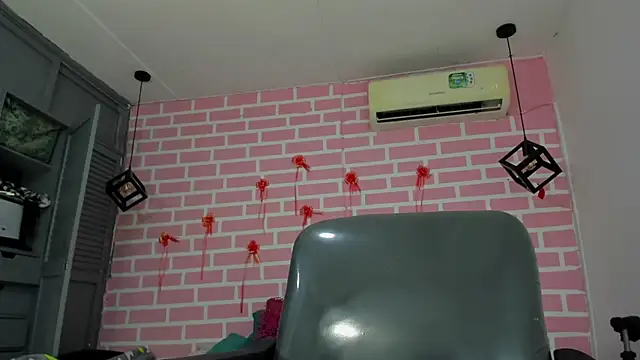 emy 0 online show from February 26, 8:25 pm