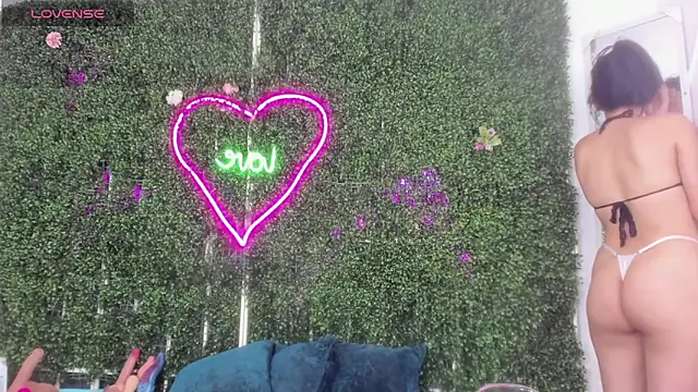 emy 0 online show from February 9, 7:45 pm