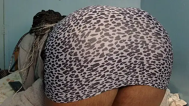 medinahswee online show from November 24, 4:18 pm