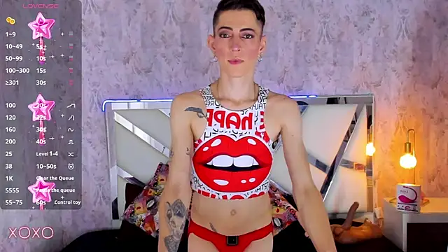 Snapshot of dominic_thailor chatting on September 20, 1:38 pm dominic thailor online show from September 20, 1:38 pm