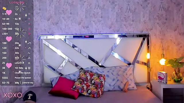 dominic thailor online show from November 10, 2:00 pm