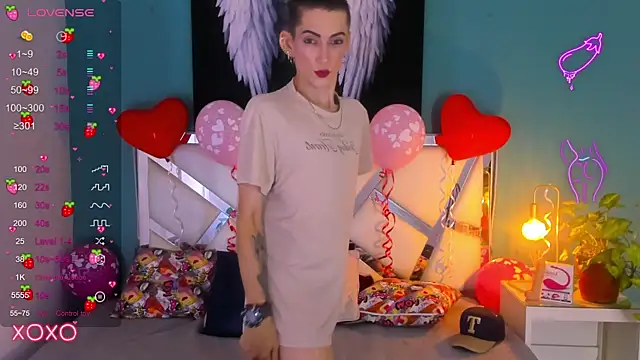 Snapshot of dominic_thailor chatting on February 20, 5:41 pm dominic thailor online show from February 20, 5:41 pm