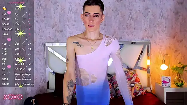 Snapshot of dominic_thailor chatting on September 28, 1:29 pm dominic thailor online show from September 28, 1:29 pm