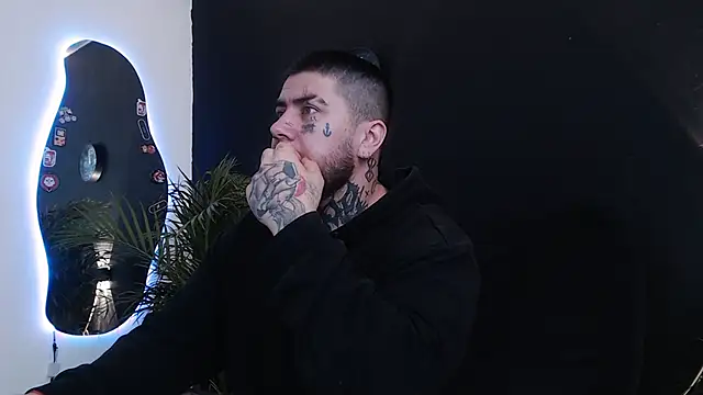 Ash gusbig online show from March 19, 2:13 pm