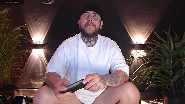 Ash gusbig online show from January 9, 2:33 am