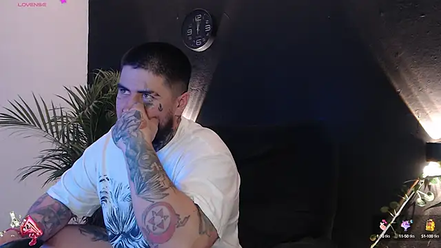 Ash gusbig online show from February 22, 3:01 am