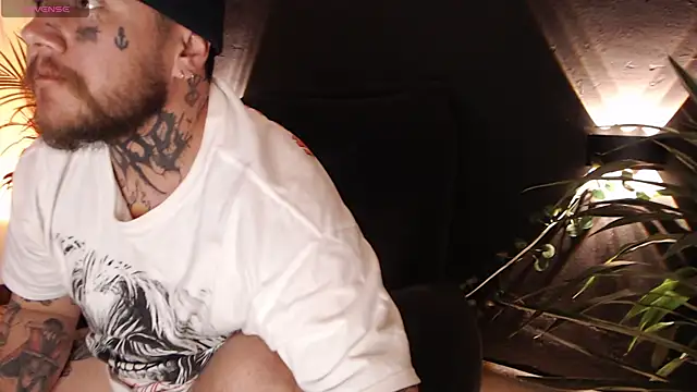 Ash gusbig online show from January 4, 3:18 am