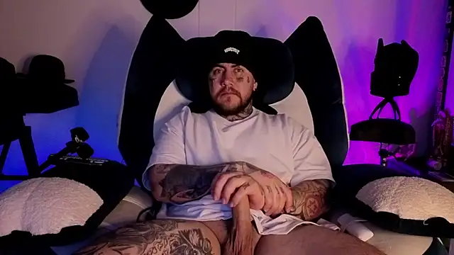 Ash gusbig online show from February 10, 3:27 am