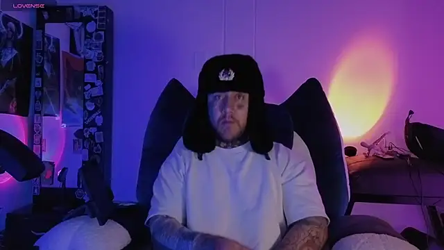 Ash gusbig online show from November 28, 2:45 am